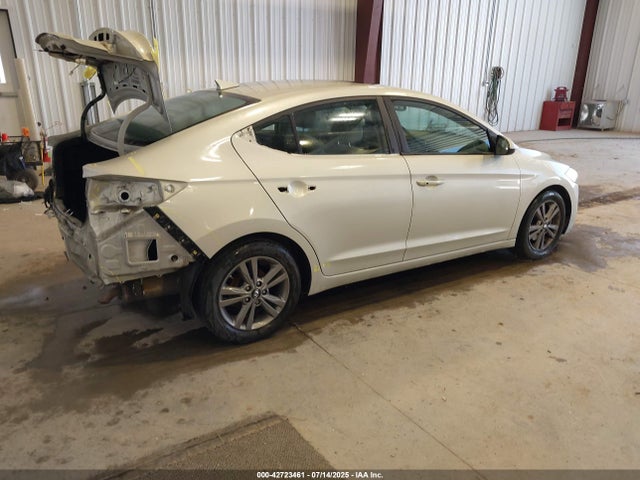 Hyundai Elantra 2017 5NPD84LF0HH182217 Image 4