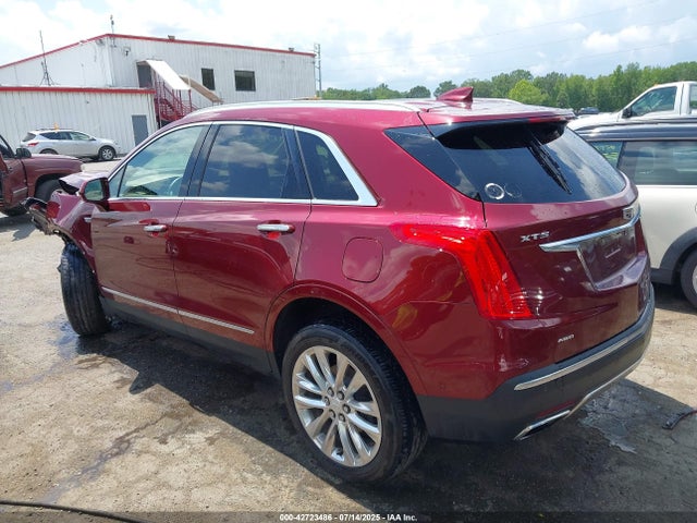 2017 CADILLAC XT5 1GYKNFRS6HZ163223 Photo 2
