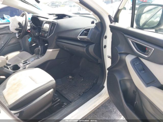 2019 SUBARU FORESTER JF2SKACC3KH468292 Photo 4