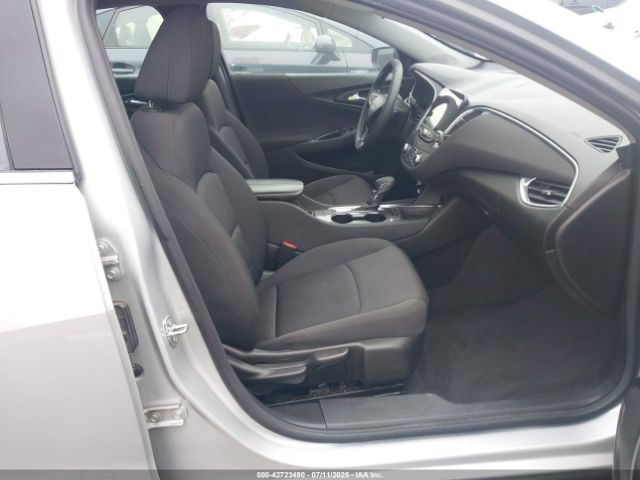 2021 CHEVROLET MALIBU 1G1ZD5ST6MF010835 Photo 4
