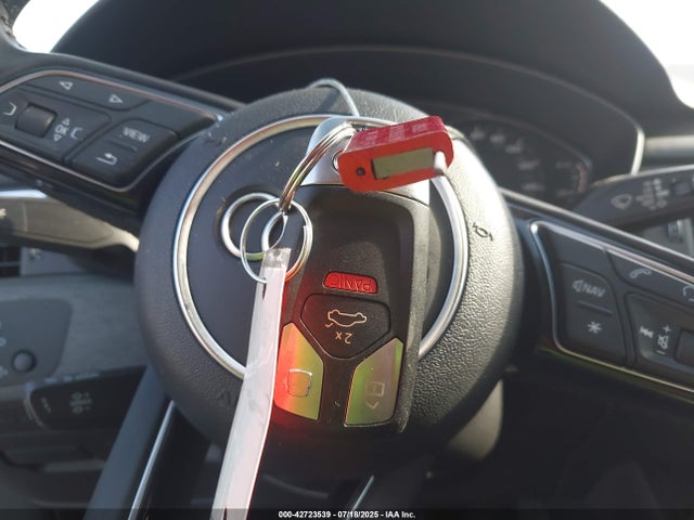 2019 AUDI A4 WAUGMAF49KN021855 Photo 10