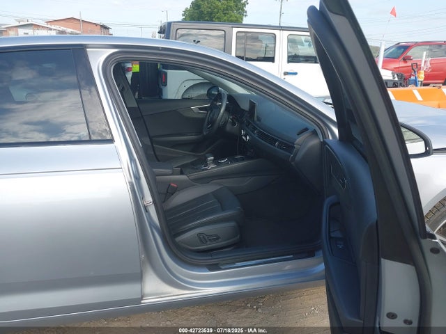 2019 AUDI A4 WAUGMAF49KN021855 Photo 4