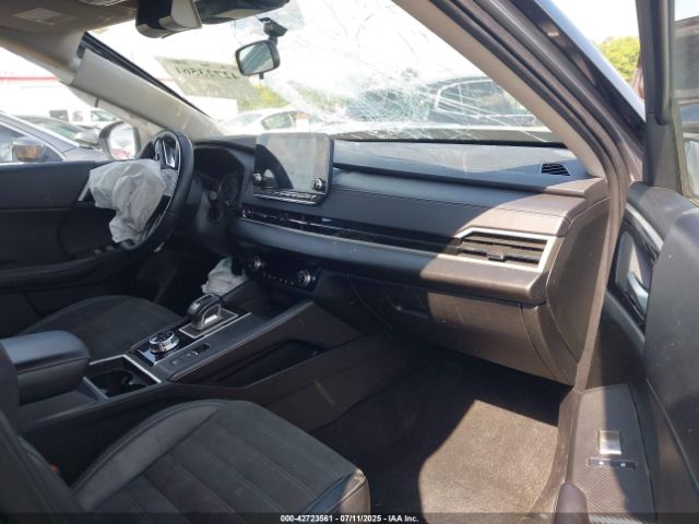 2023 MITSUBISHI OUTLANDER JA4J3UA86PZ055270 Photo 4