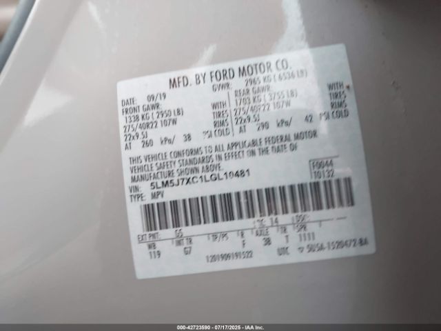 2020 LINCOLN AVIATOR 5LM5J7XC1LGL10481 Photo 8