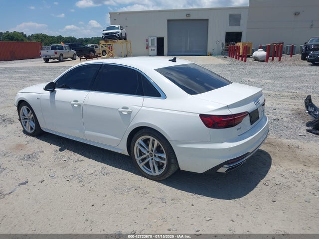 2022 AUDI A4 WAUEAAF46NN009800 Photo 2