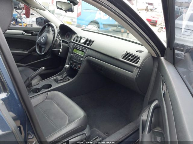 2015 VOLKSWAGEN PASSAT 1VWAT7A38FC021387 Photo 4