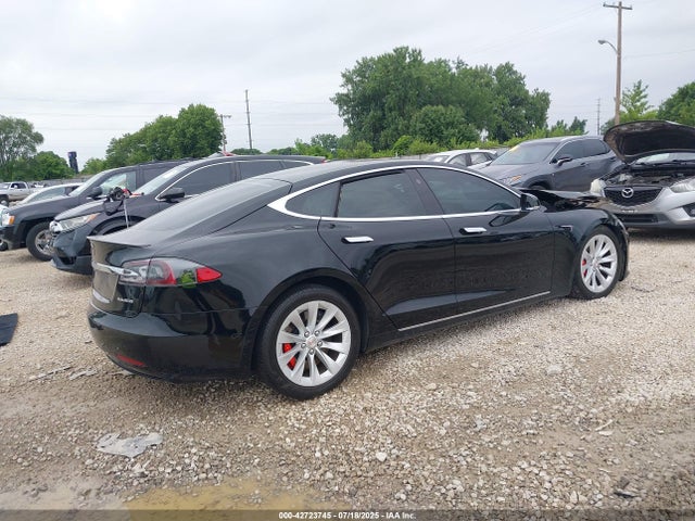 2019 TESLA MODEL S 5YJSA1E47KF330200 Photo 3