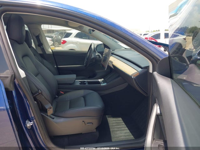 2022 TESLA MODEL Y 7SAYGDEE6NA004573 Photo 4