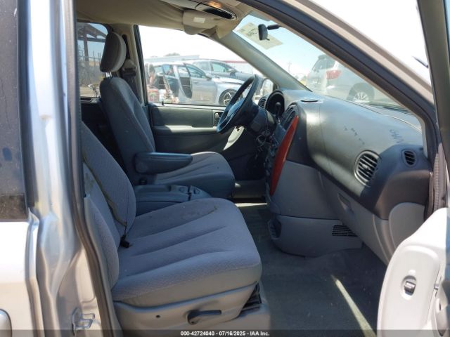 2007 CHRYSLER TOWN & COUNTRY 1A4GJ45R97B179934 Photo 4