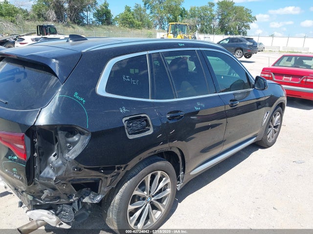 5UXTR9C56KLE14398 BMW X3