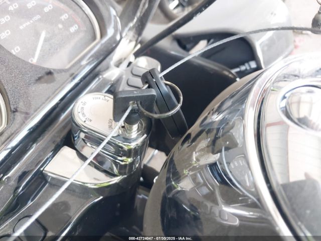 2025 HARLEY-DAVIDSON FLTRT 1HD1MFP16SB853048 Photo 10