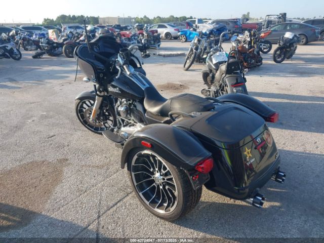 2025 HARLEY-DAVIDSON FLTRT 1HD1MFP16SB853048 Photo 2