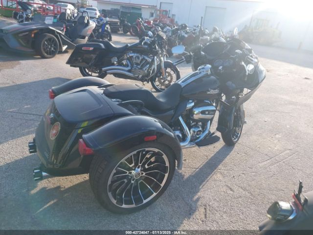 2025 HARLEY-DAVIDSON FLTRT 1HD1MFP16SB853048 Photo 3