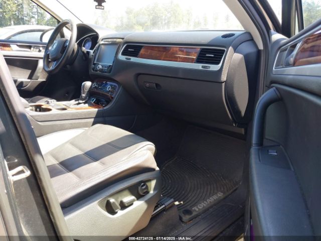 2012 VOLKSWAGEN TOUAREG WVGFK9BP0CD004951 Photo 4
