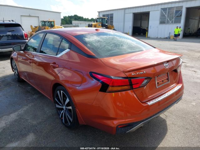 2019 NISSAN ALTIMA 1N4BL4CV1KC167277 Photo 2