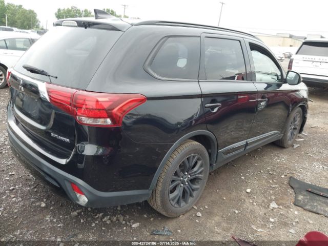 2019 MITSUBISHI OUTLANDER JA4AD3A31KZ038526 Photo 3