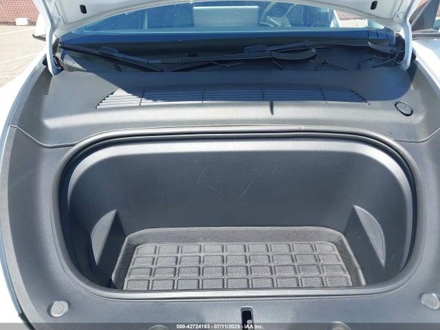 2022 TESLA MODEL Y 7SAYGDEE3NF545146 Photo 9