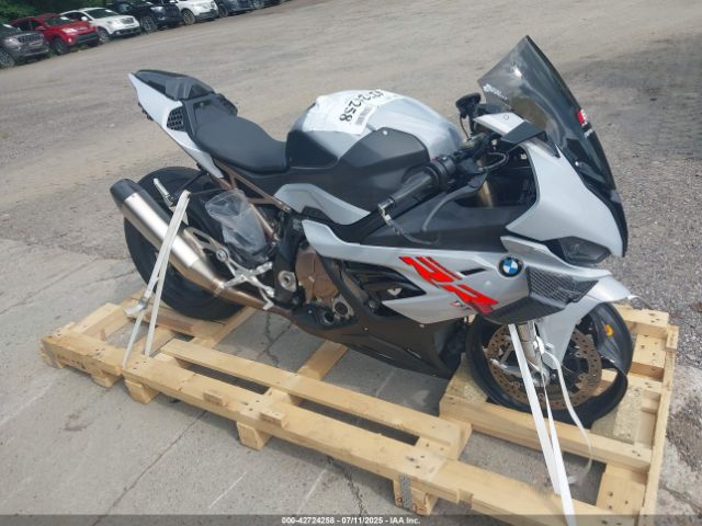 2021 BMW S 1000 WB10E2301M6E81954 Photo 1