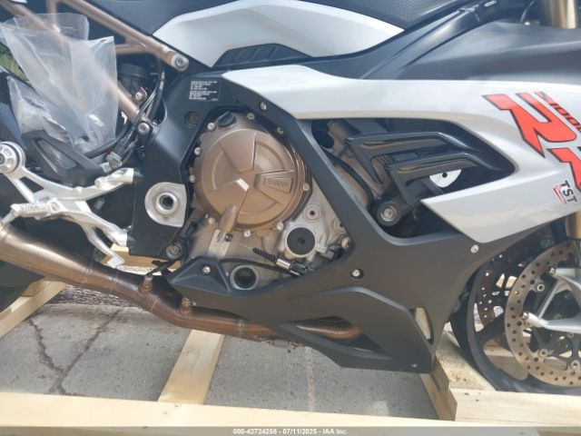2021 BMW S 1000 WB10E2301M6E81954 Photo 8