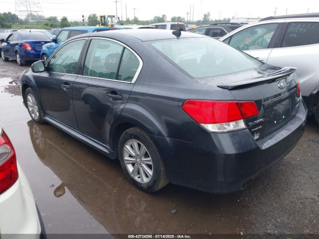 2011 SUBARU LEGACY 4S3BMBF62B3235215 Photo 2