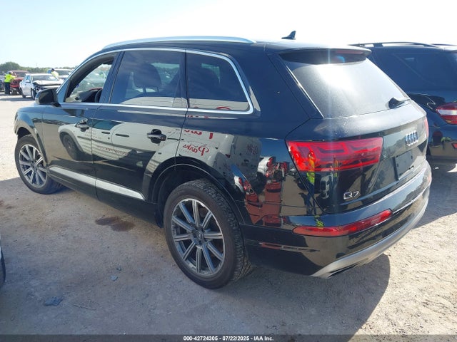 2019 AUDI Q7 WA1LHAF78KD042468 Photo 2
