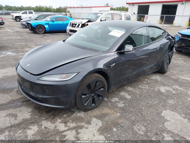 2025 TESLA MODEL 3 5YJ3E1EA8SF972889 Photo 1