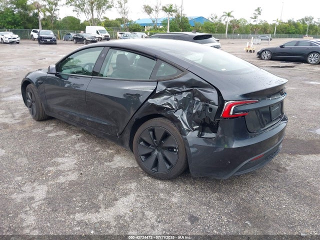 2025 TESLA MODEL 3 5YJ3E1EA8SF972889 Photo 2