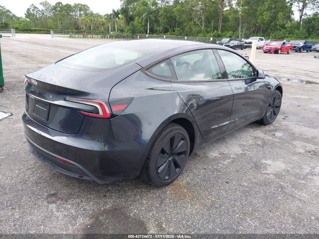 2025 TESLA MODEL 3 5YJ3E1EA8SF972889 Photo 3