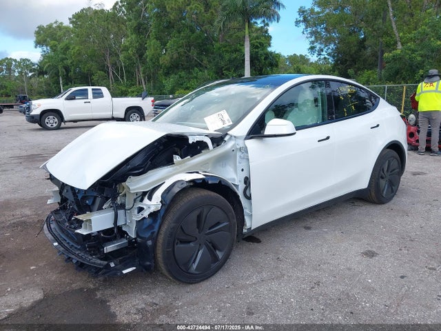 2026 TESLA MODEL Y 7SAYGDEDXTF378062 Photo 1