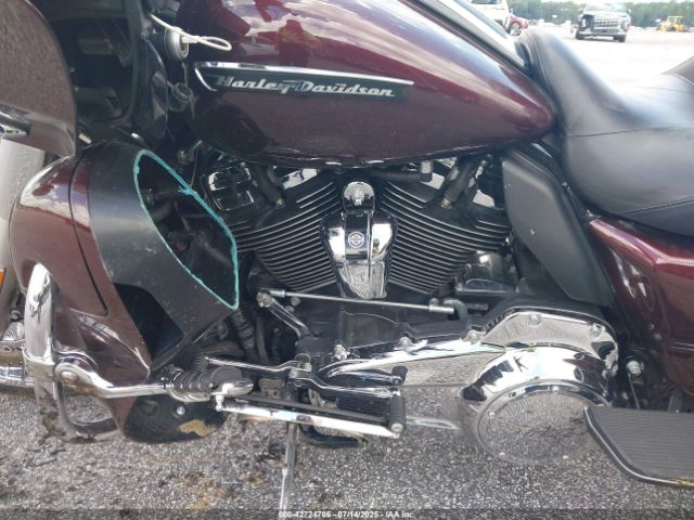 2019 HARLEY-DAVIDSON FLTRU 1HD1KGF1XKB616916 Photo 8