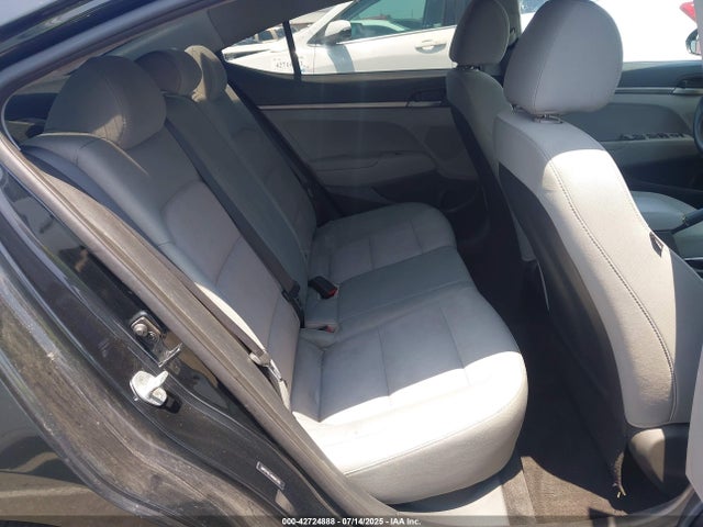 Hyundai Elantra 2017 5NPD74LF4HH081376 Image 8