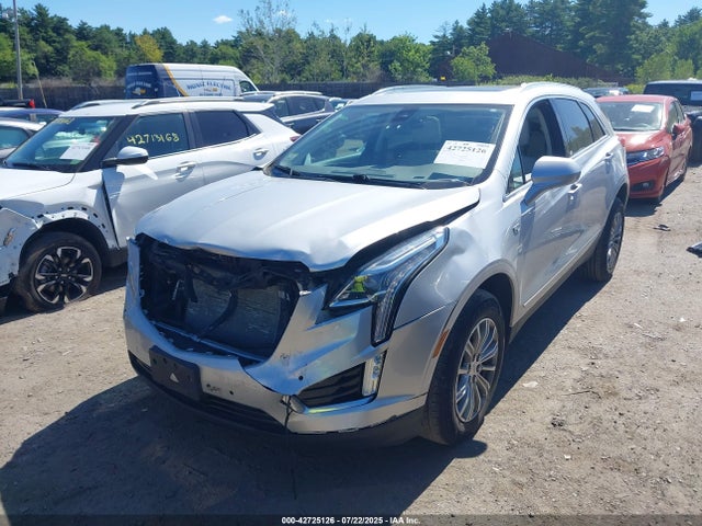 2017 CADILLAC XT5 1GYKNDRS2HZ157892 Photo 1
