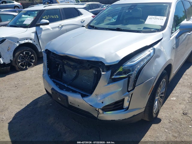 2017 CADILLAC XT5 1GYKNDRS2HZ157892 Photo 5