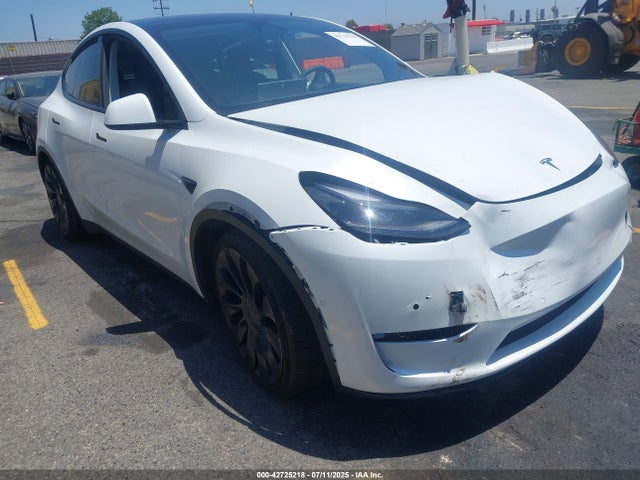 2022 TESLA MODEL Y 7SAYGDEFXNF486556 Photo 0