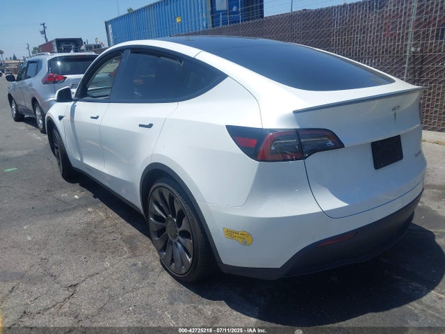 2022 TESLA MODEL Y 7SAYGDEFXNF486556 Photo 2