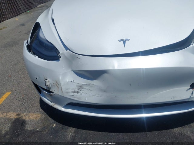 2022 TESLA MODEL Y 7SAYGDEFXNF486556 Photo 5