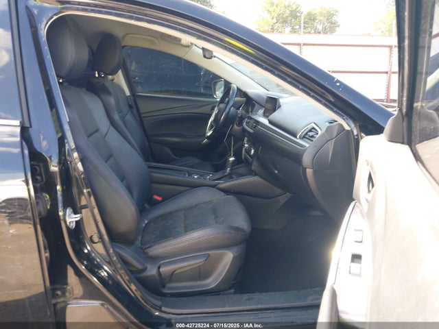 JM1GL1V52H1124261 Mazda py