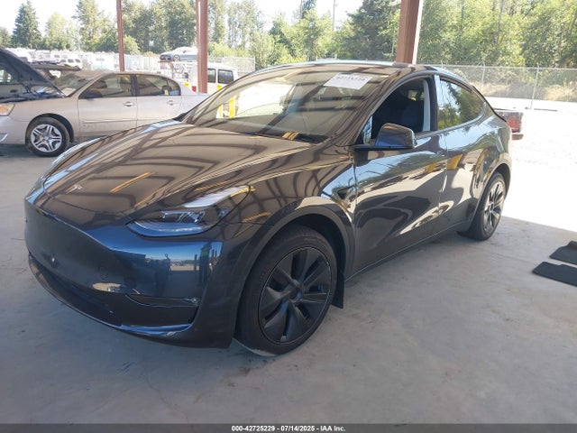 2024 TESLA MODEL Y 7SAYGDEE4RF119942 Photo 1