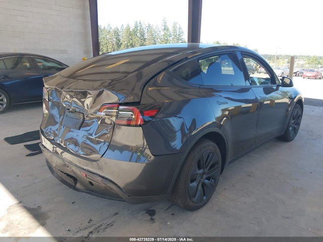 2024 TESLA MODEL Y 7SAYGDEE4RF119942 Photo 3
