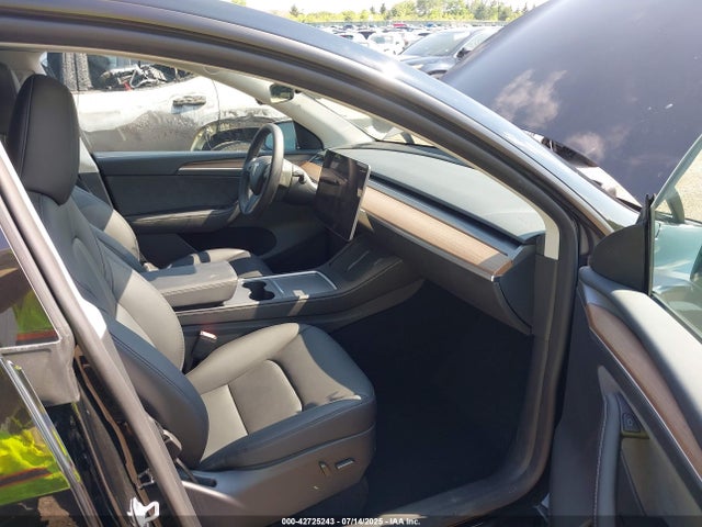 2024 TESLA MODEL Y 7SAYGDED7RF206922 Photo 4