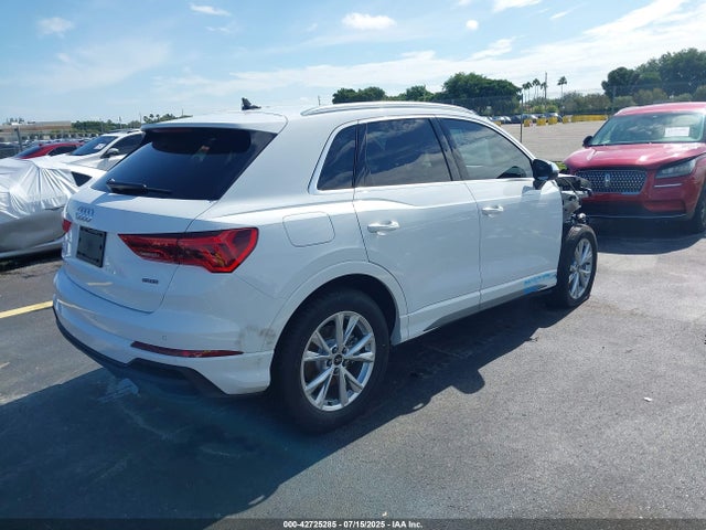 2025 AUDI Q3 WA1EECF37S1032090 Photo 3
