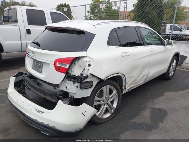 WDCTG4EB3FJ103422 Mercedes-Benz 2015