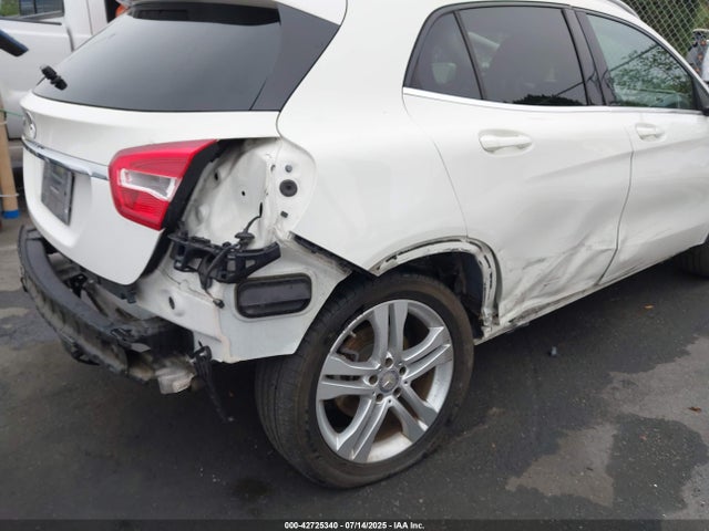 WDCTG4EB3FJ103422 Mercedes-Benz 2015