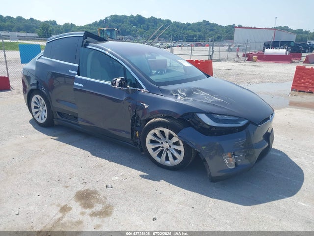 2018 TESLA MODEL X 5YJXCDE26JF112232 Photo 0