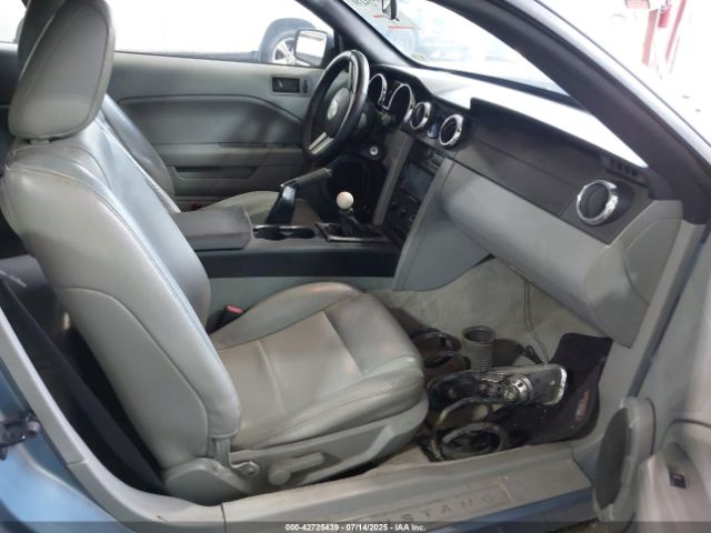 2005 FORD MUSTANG 1ZVFT84N355227745 Photo 4