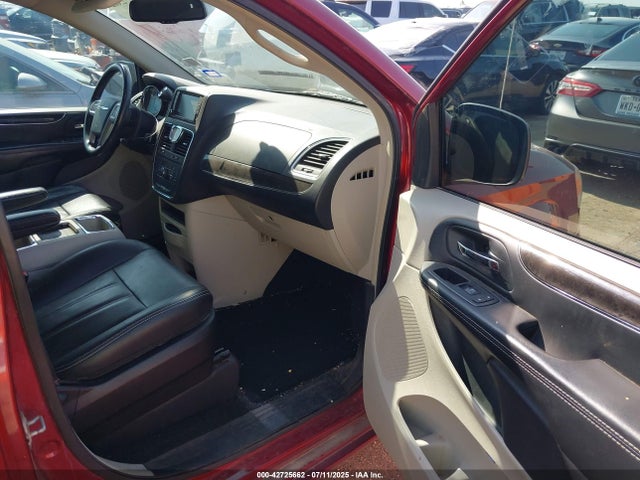 2C4RC1BG0GR148194 Chrysler Town and Country