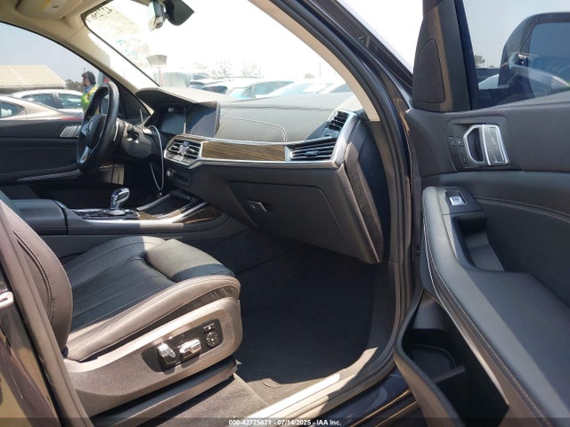 5UXCW2C02M9H68228 BMW X7