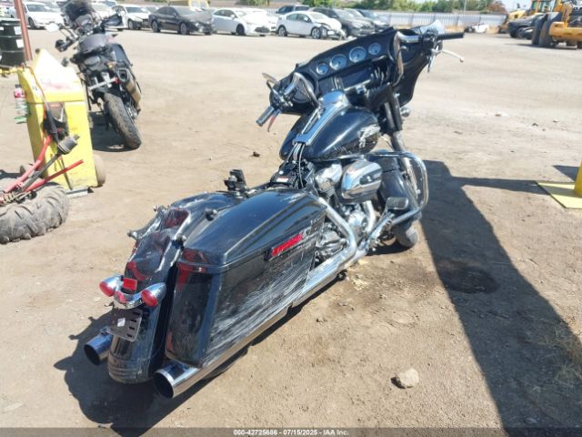 2018 HARLEY-DAVIDSON FLHX 1HD1KBC10JB653091 Photo 3