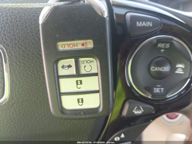 Honda j35y1 2016 1HGCR3F95GA013035 Image 11