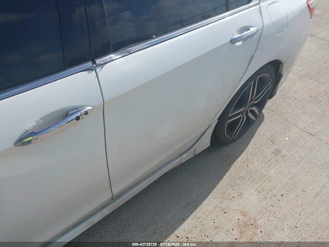 Honda j35y1 2016 1HGCR3F95GA013035 Image 6